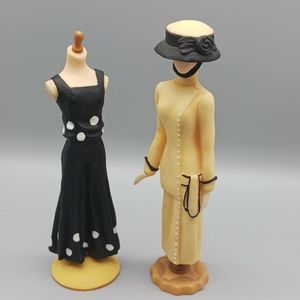 2 Willitts The Latest Thing - Afternoon Stroll & Decked Out Style Sensations